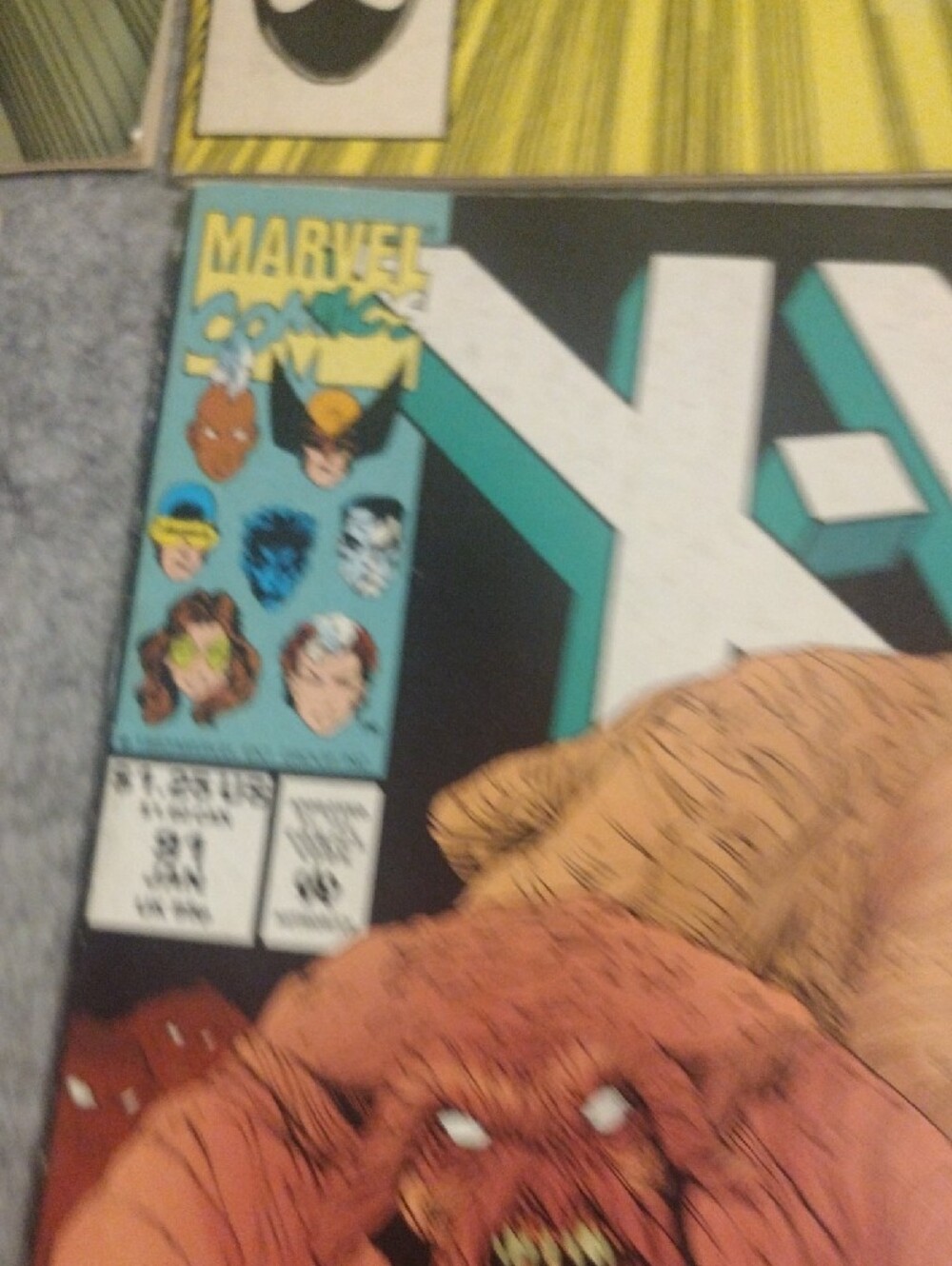 Marvel X-Men Comic Collection - Multicolor Covers - Picture 8 of 11